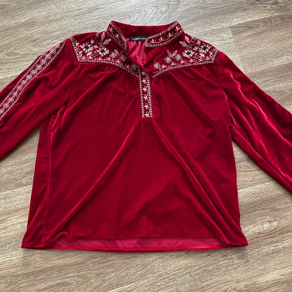 BBWM Woman Velvet Long Sleeve Blouse. - Picture 10 of 15